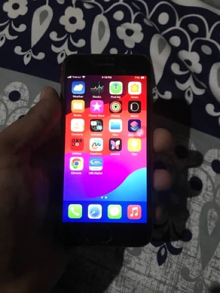 iPhone se 2020 64gb sim working 1