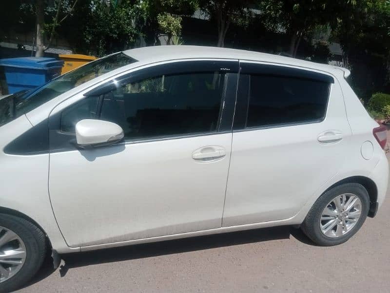 Toyota Vitz 2017, push start, 1