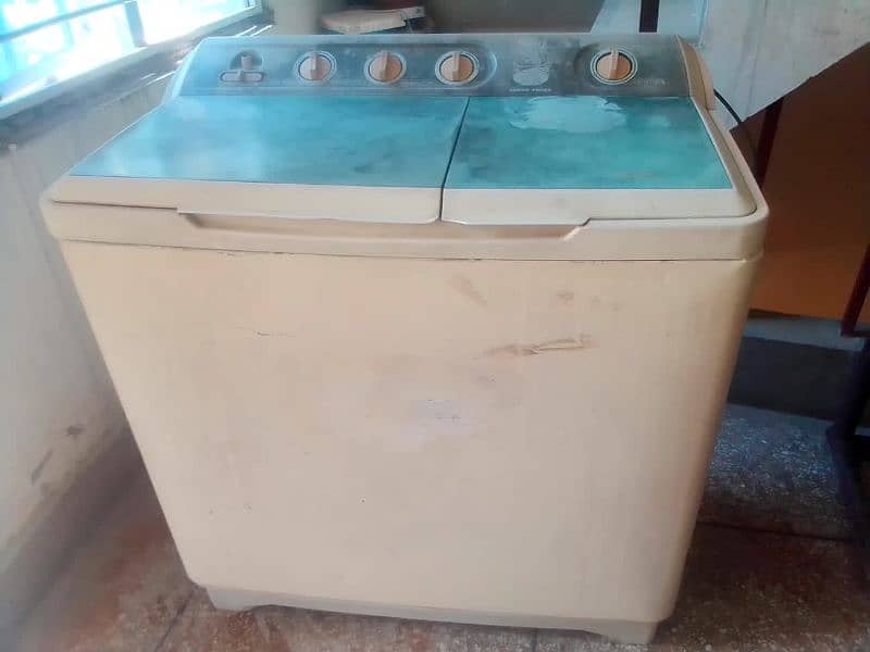 Haier Washing Machine with Dryer 1