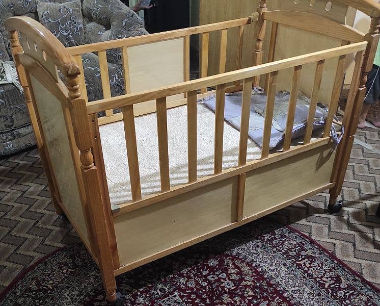 baby cot with swing 1
