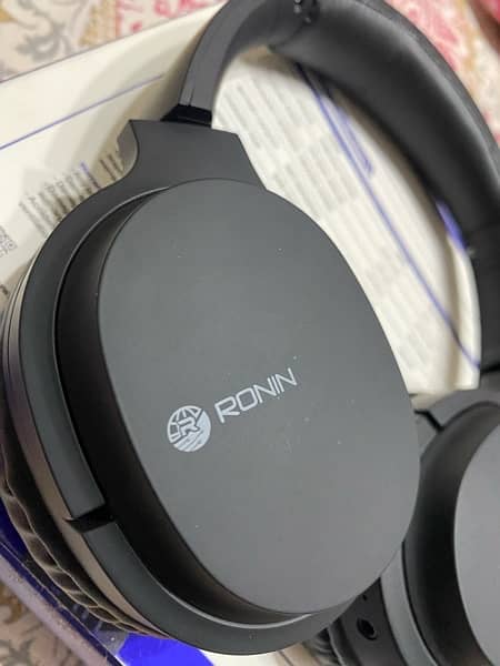 Ronin Black Wolve R-4400 Headphone Unused 6