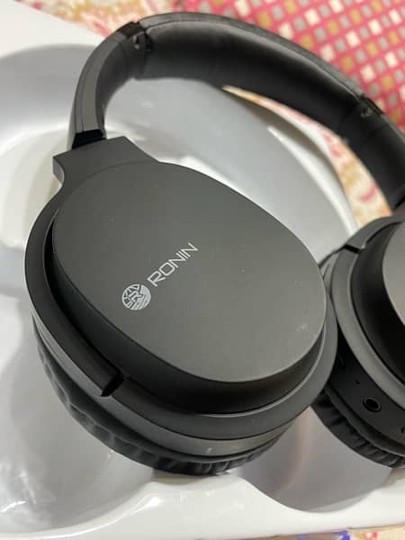 Ronin Black Wolve R-4400 Headphone Unused 8