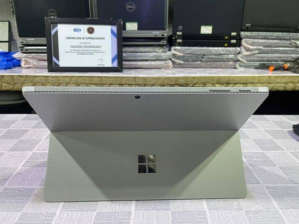 Surface Pro 4 (0322-8832611) , 1