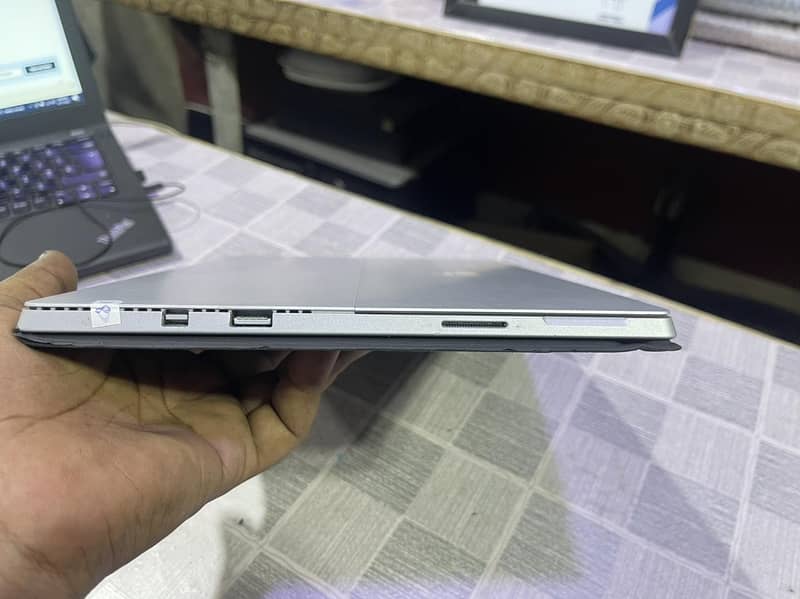 Surface Pro 4 (0322-8832611) , 5