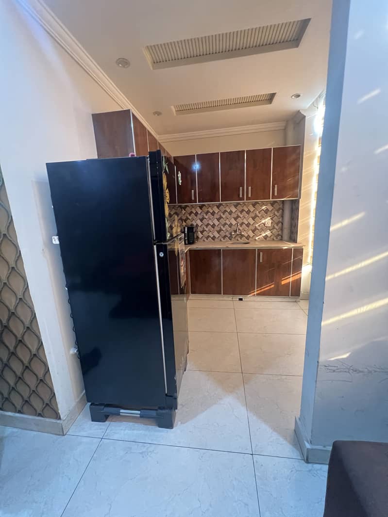 2 Bed Fully Furnished family Apartment VIP location Near KFC And Jasmine Shopping Mall 6