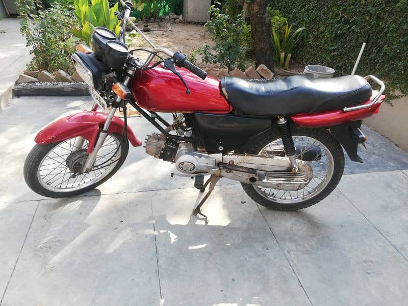 Metro 100 CC 1