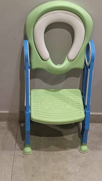 Child toilet trainer stool 1