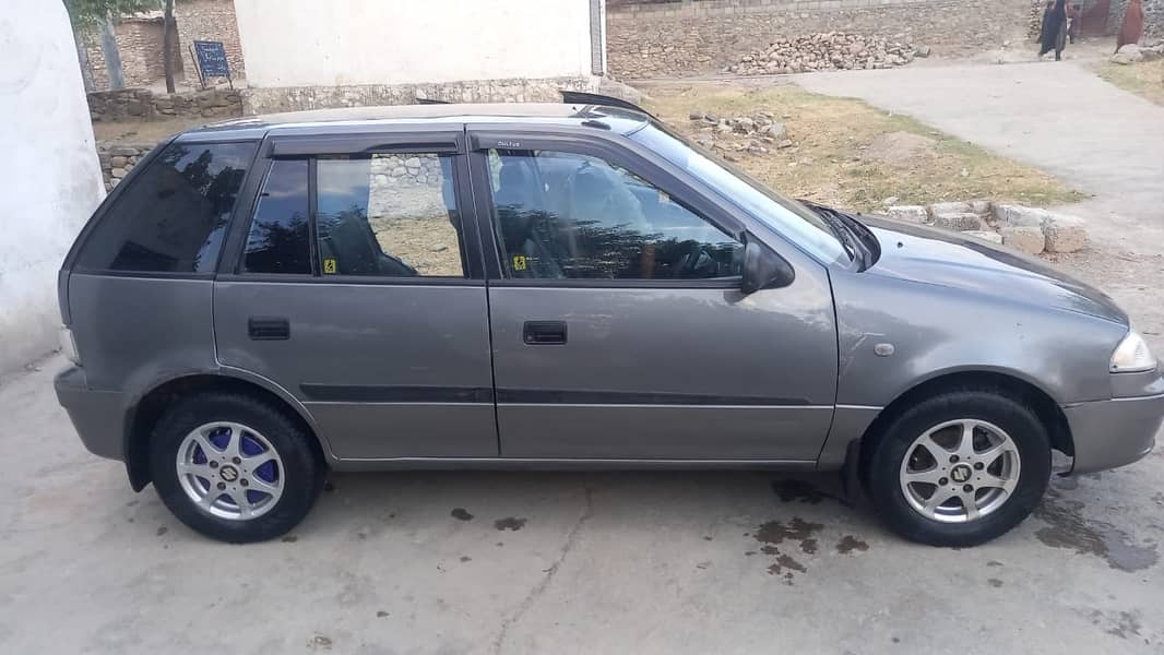 Suzuki Cultus VXR 2010 2