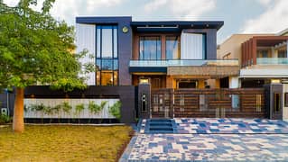 A Well Design House Is Up For Sale Near Raya Golf Club In Lahore