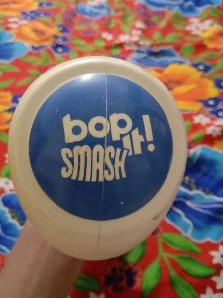 Bop It Smash! Electronic Light Matching Game Hasbro 1