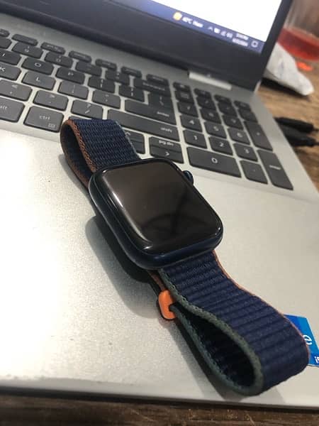 Apple watch serries 6 GPS 44MM 1