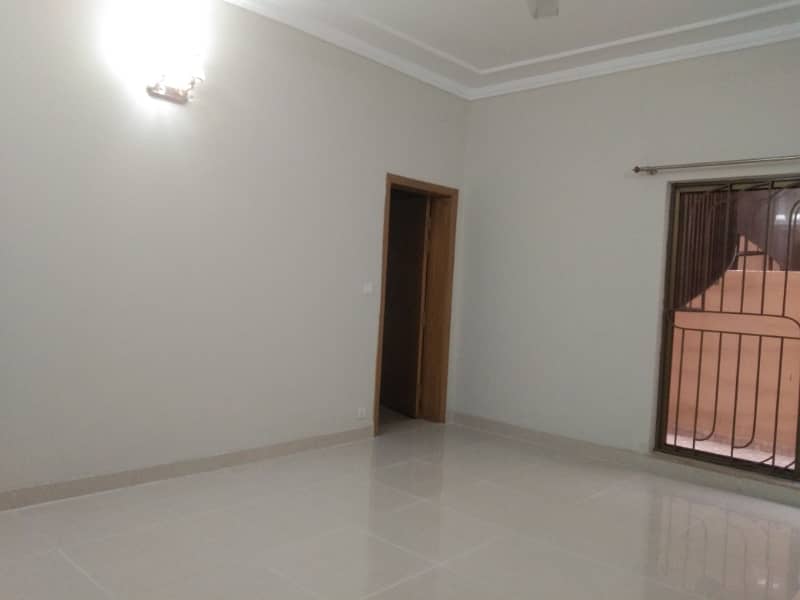 Askari 10 Sector F Brig House For Rent 13