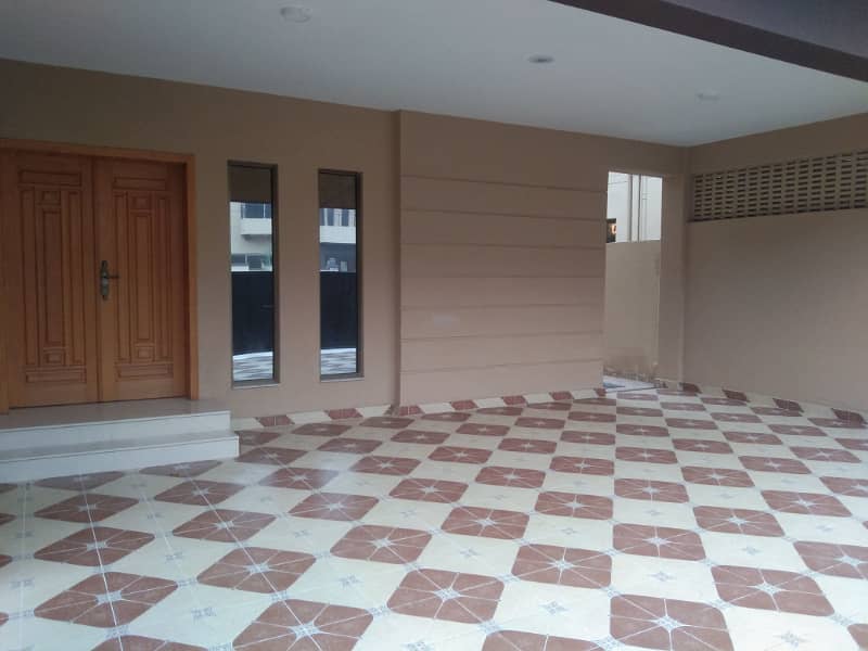 Askari 10 Sector F Brig House For Rent 25