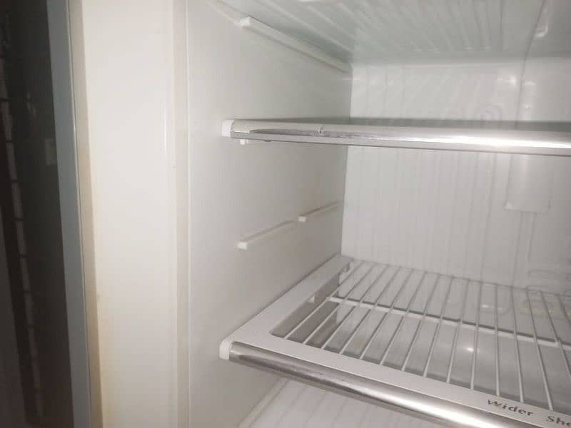 refrigerator 3