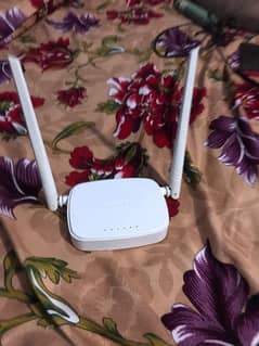 TENDA  ROUTER  N300 10/10