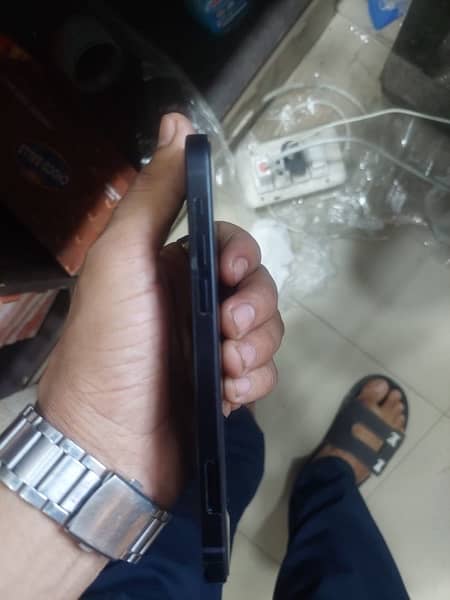 iPhone 12 64jb non pta jv 3