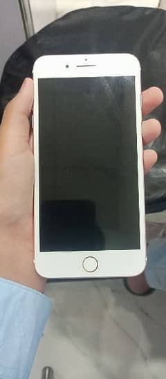 I phone 7 plus PTA approved condition 10 by 9 battery health 100 0