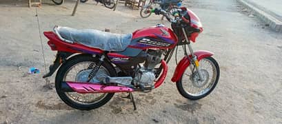 Honda deluxe 125 like new condition 5gears 0