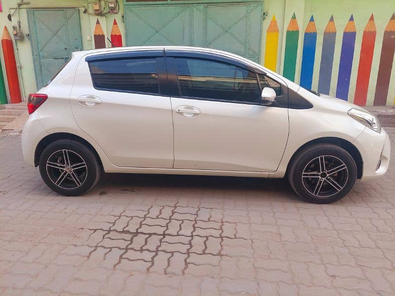 toyota vitz new  B2B better wagonr  corolla, mira mo ve alto city 3