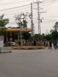 Sadder,PanjSarki shell petrol pump road house for rent near bank rod