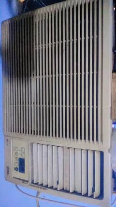 1.5 Ton window ac gud condition 50000