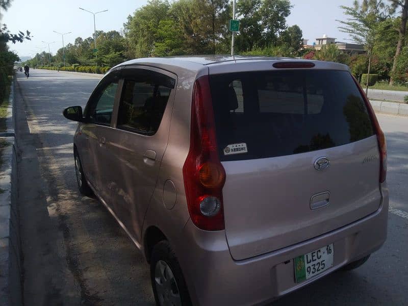 Daihatsu Mira 2012 1