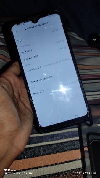 vivo y15 4 64 Gb pta approve 10 8 condition with out box only phone 3