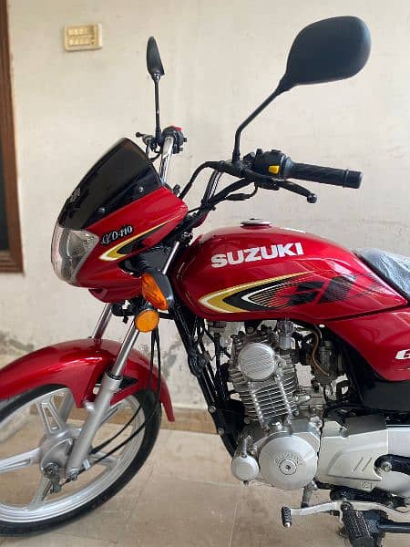 Suzuki GD 110s 4