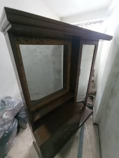 Dressing Table With double mirrors