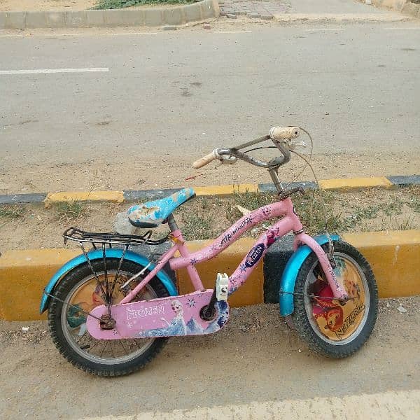 girls bicycle, good condition, 4