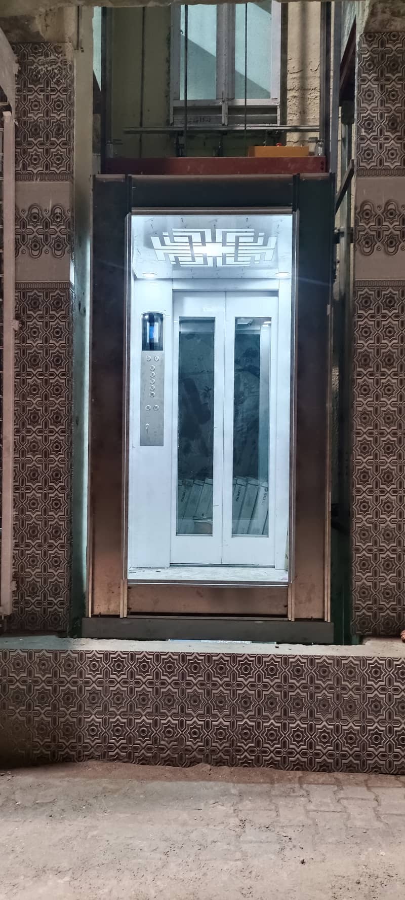 Standard lift  service Lahore 9