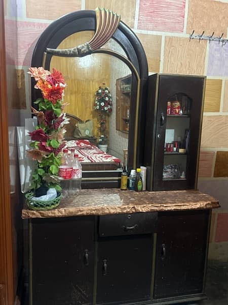 dressing table for sale 0