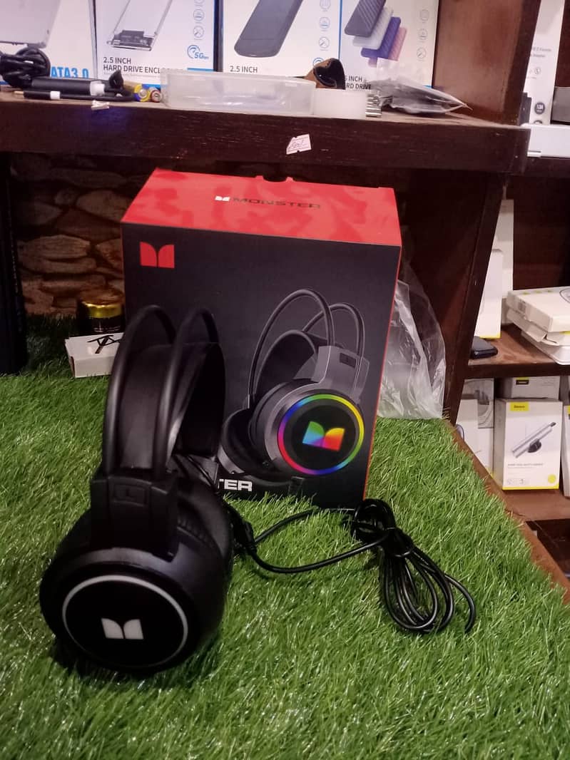 MONSTER RGB HEADPHONES 0