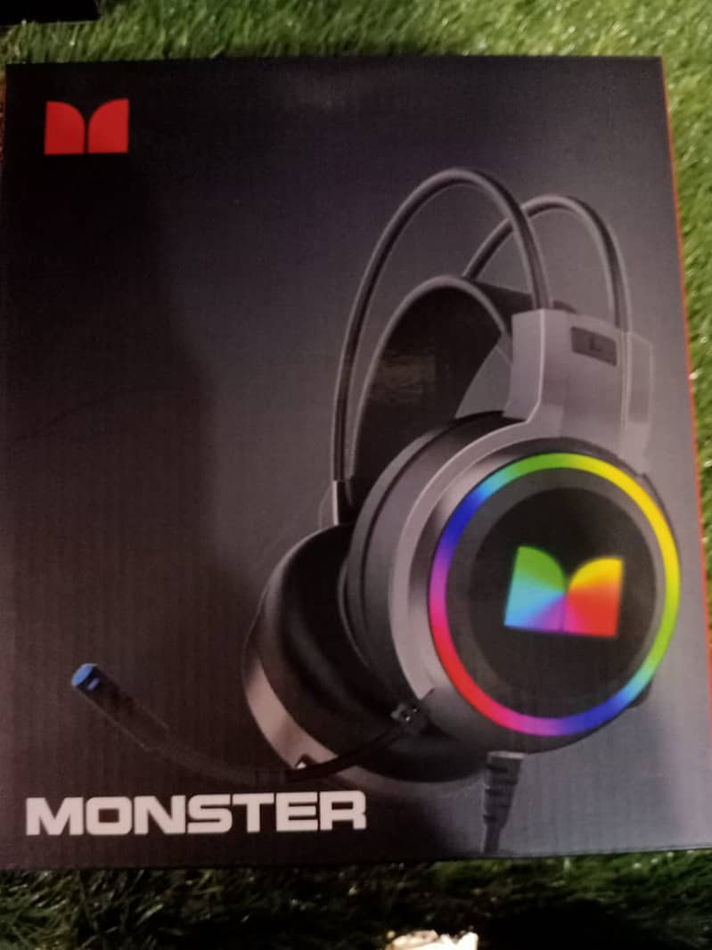 MONSTER RGB HEADPHONES 1