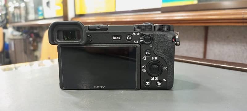 sony a6600 with 18-135mm 2