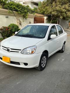 Toyota Platz 2005