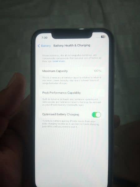 IPHONE 11 100 BATTERY HEALTH 8