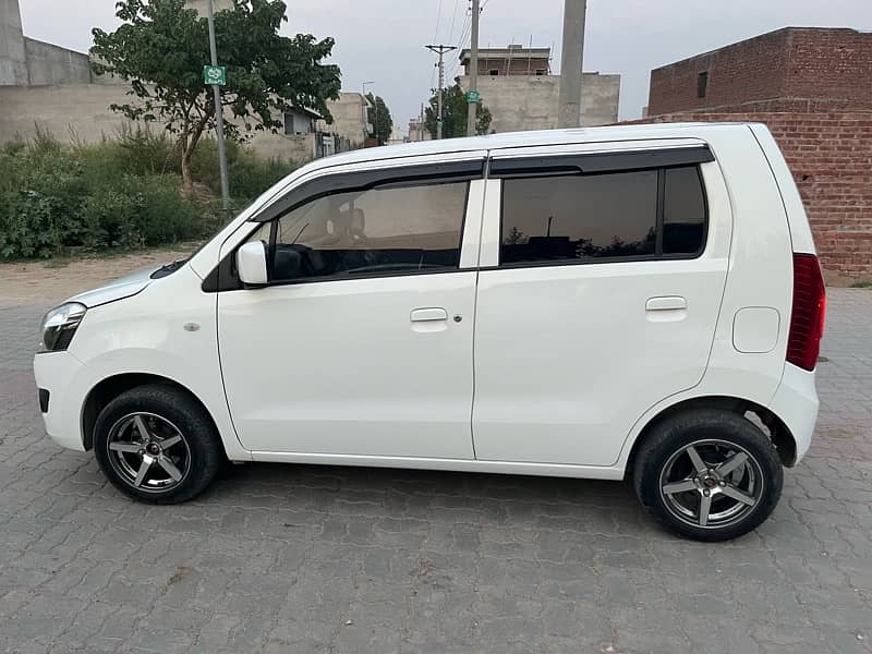 Suzuki Wagon R VXL family car 4