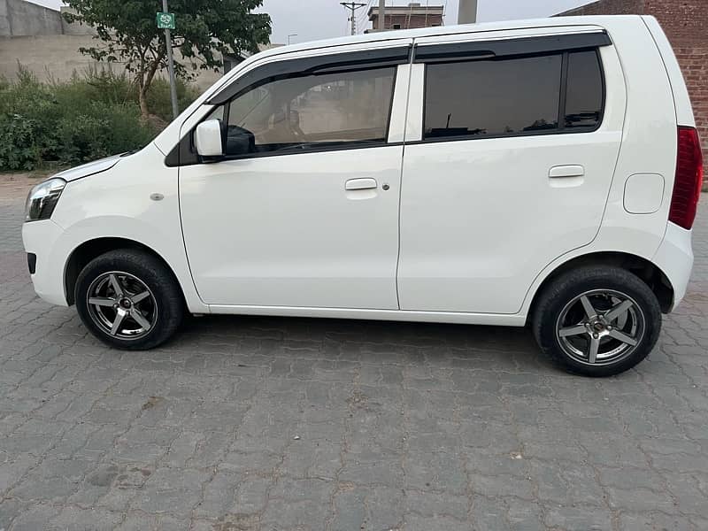 Suzuki Wagon R VXL family car 6