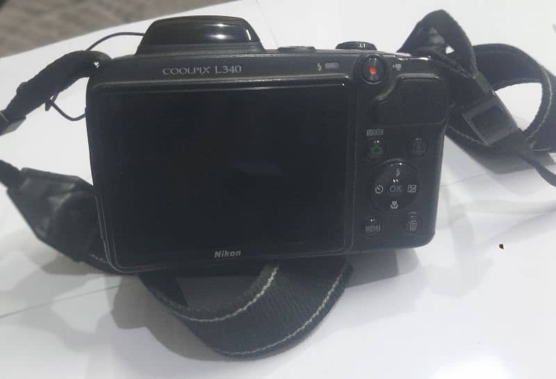 Nikon Coolpix L340 2