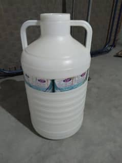 water gallon for sale (size: 25 Litre)