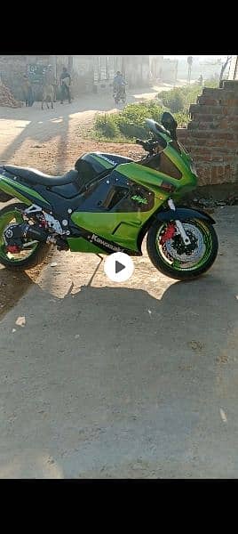 Kawasaki ninja ZX1100cc 9