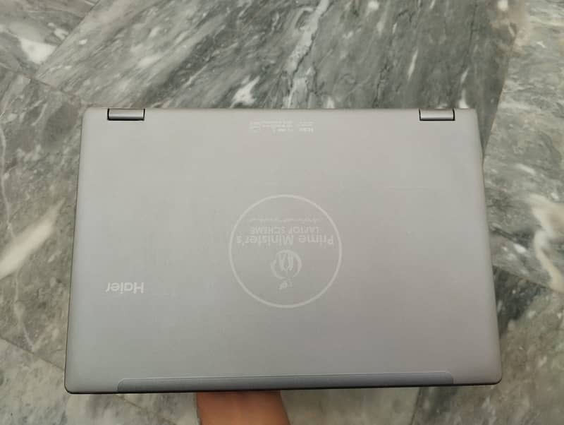 Haier laptopY11C 0