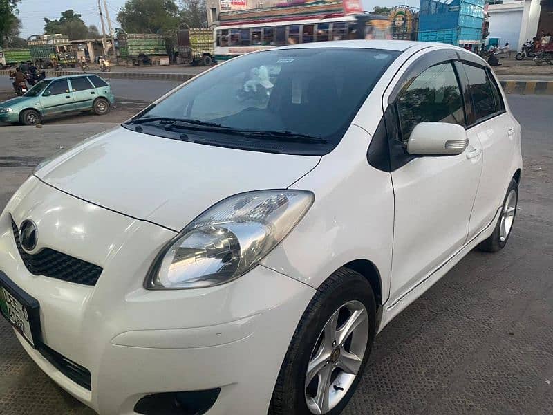 Toyota Vitz 2013 5