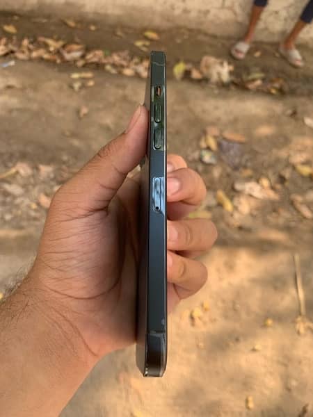 iphone 12 pro max with box waterpack 128gb jv non pta 5