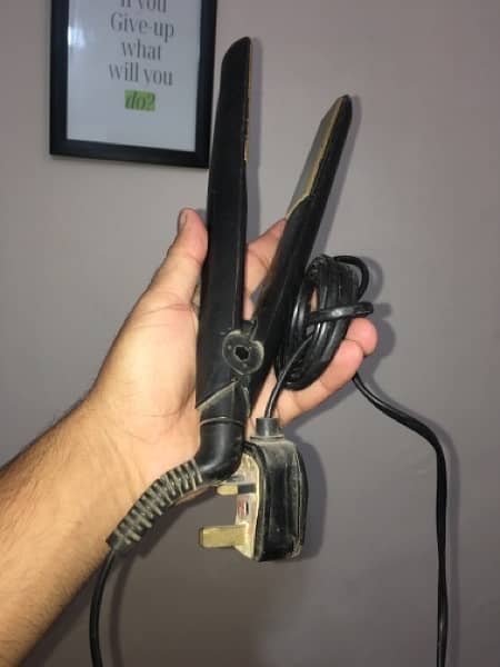 Hair Straightener - Geniun 1