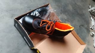 safety shoe's and helmets in cheap price