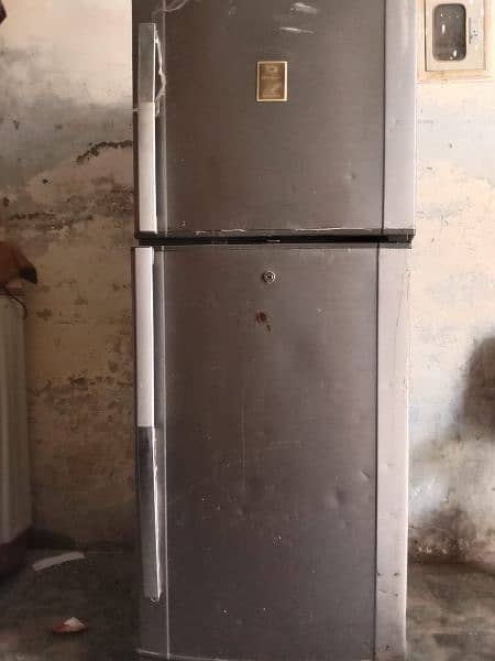 Used Refrigerator available 3