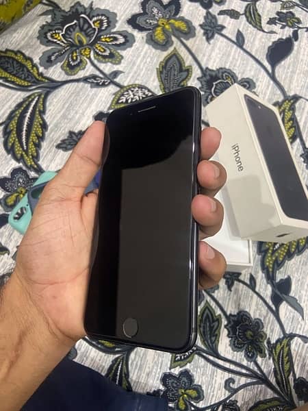 Iphone 7plus  (pta proved ) 5