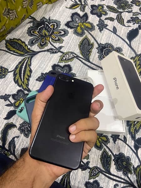 Iphone 7plus  (pta proved ) 8